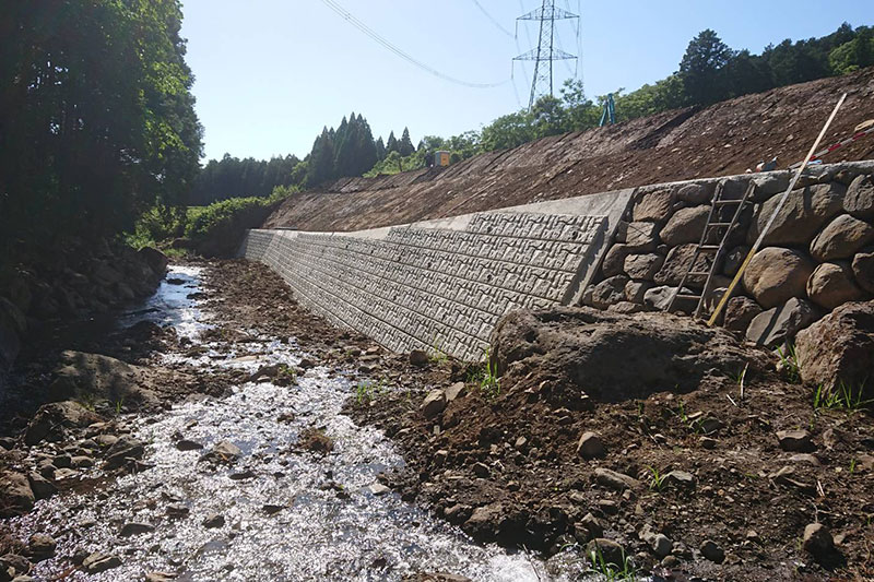 葛目川河川災害復旧工事